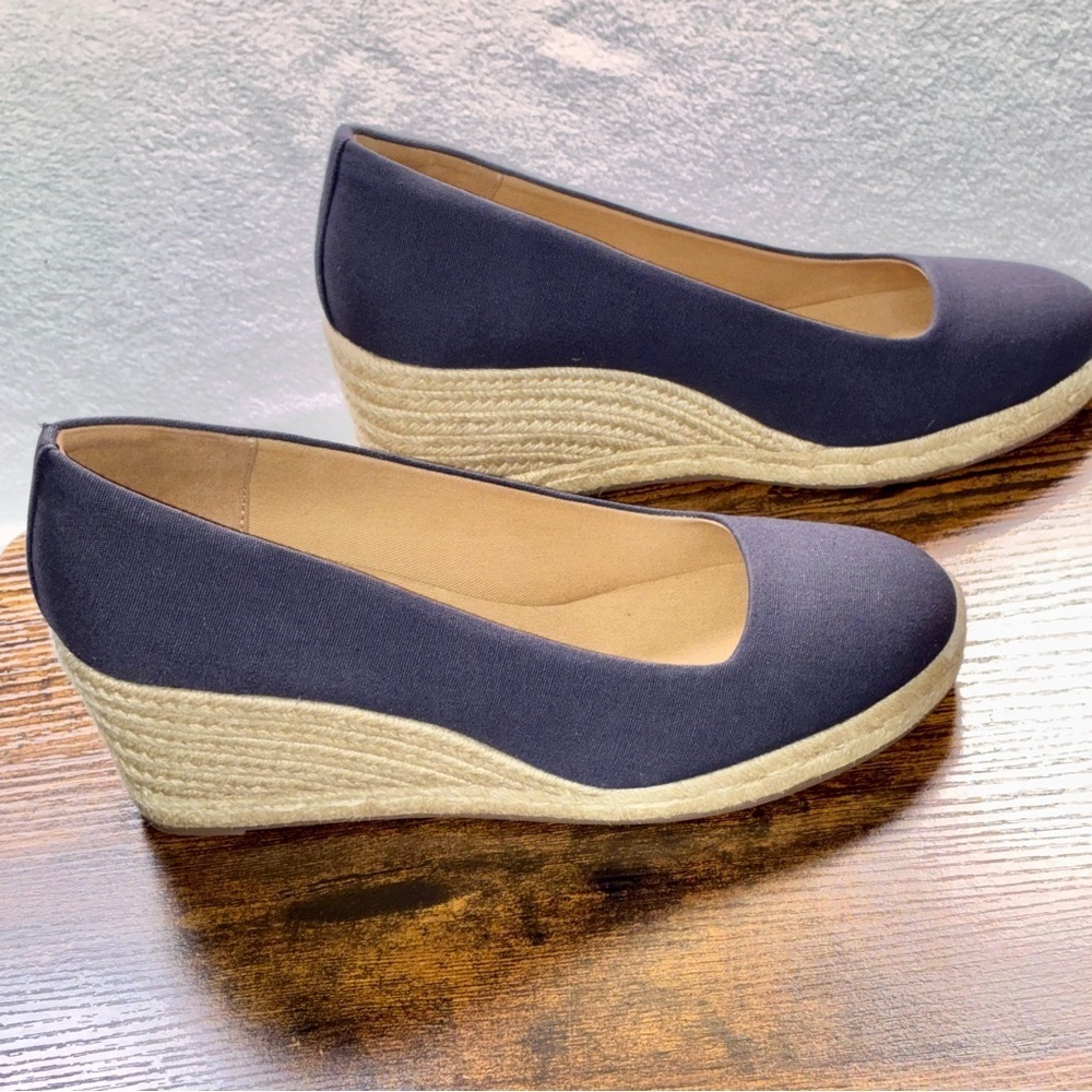 J. Crew Navy Blue Espadrille Wedge Pumps 9.5 NWOB- Classic Summer Shoes Preppy